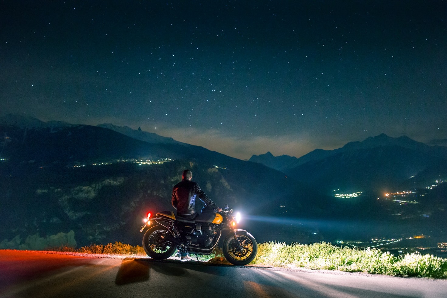 Transforming Road Trips into Photo Albums